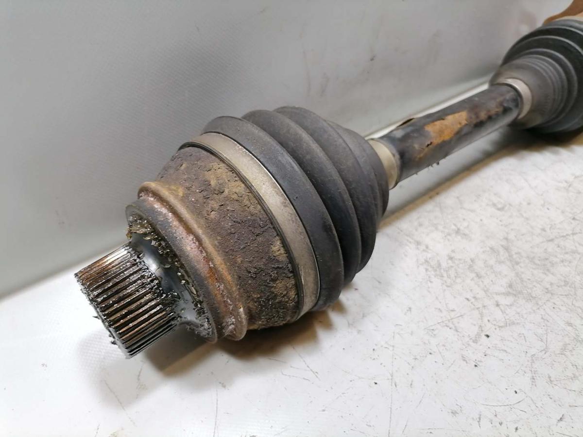 Audi A4 8K B8 original Gelenkwelle Antriebswelle vorn rechts 1.8TFSI 118kw Bj.2009